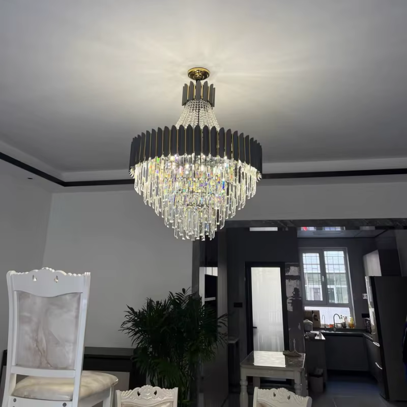 Lustre LED en cristal noir et or