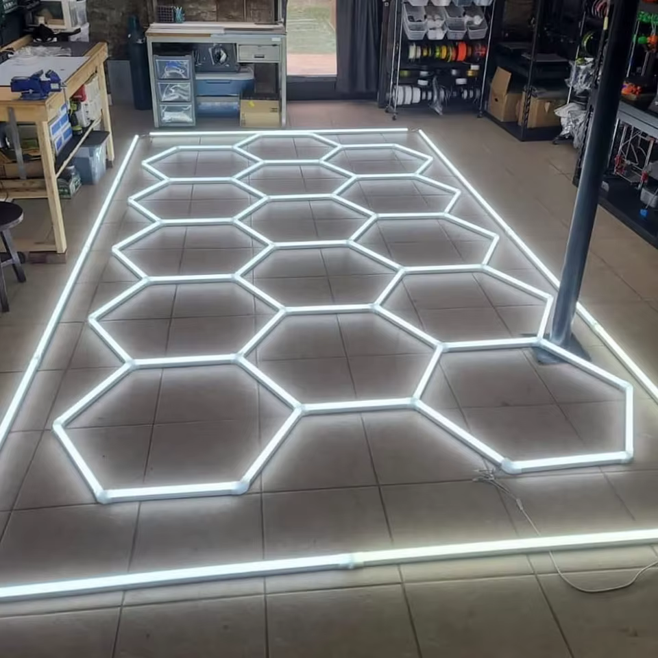 Éclairage LED hexagonal pour Garage éclairage de plafond 